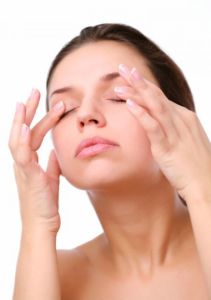 6-Natural-Eye-Care-Tips-In-Summer-7